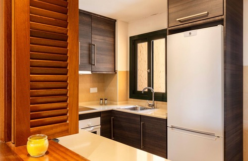 Fuente Álamo de Murcia Apartamento | Apartamento 'Oasis Martinica 18 Bajo B' con piscina compartida, Wi-Fi y aire acondicionado.