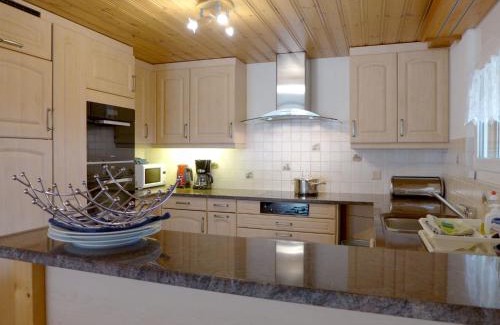 Wilderswil Apartamento | Apartment Oberei by Interhome