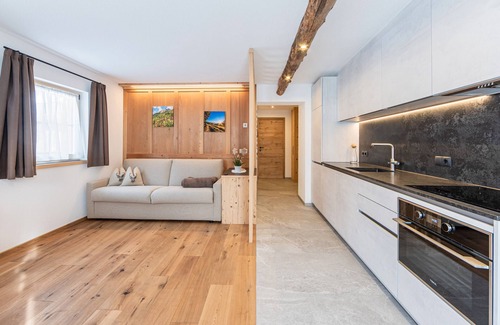 Prateria Apartamento | Apartamento 'Obermarhof Apt Almrose' con vistas a la montaña, jardín compartido y Wi-Fi