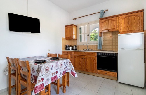Acharavi Apartamento | Apartamento 'Olivea Apt 1' con vistas al mar, Wi-Fi y aire acondicionado