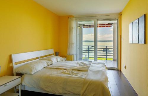 Balatonoszod Apartamento | Apartment Olivia by Interhome