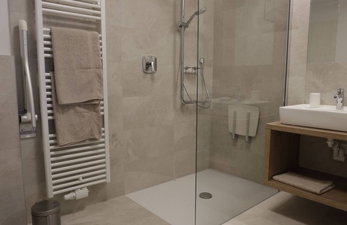 Aldino Otro | Apartamento Schwarzhorn en el Patio de la Cuadrícula