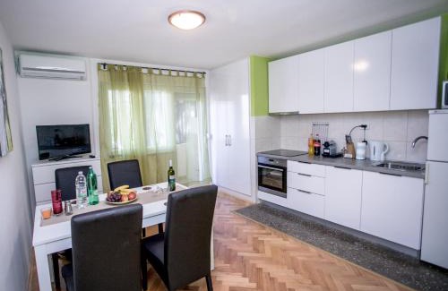 Omis Apartamento | Apartment Omiš Holiday