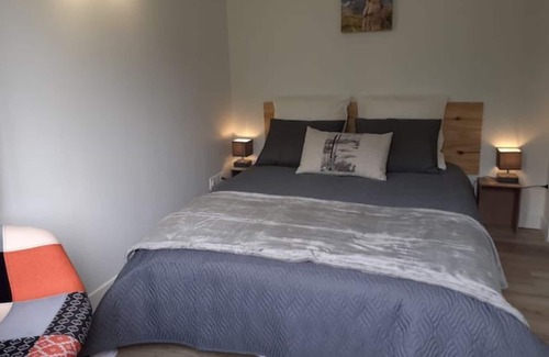Saint-Lary-Soulan Chalet De Esquí | Apartment on the ground floor of a st lary soulan chalet for 2 to 8 people