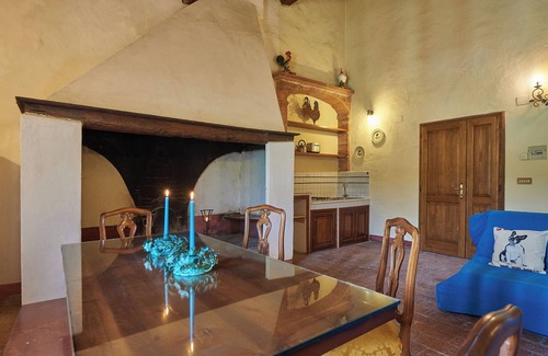 Torrita di Siena Apartamento | Apartamento en el primer piso con una hermosa vista panorámica.