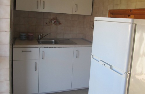 Villapiana Lido Apartamento | Apartamento en el 1er piso de un pequeño edificio con huerto vallado