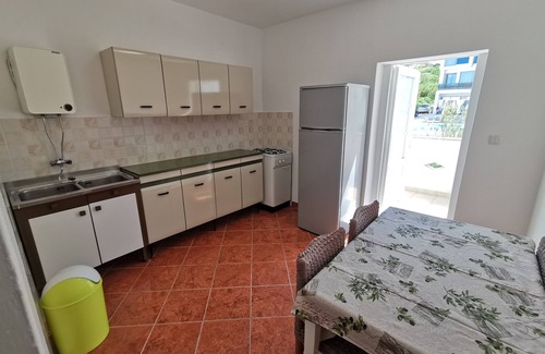 Metajna Apartamento | Apartment on the beach / Apartment am Strand