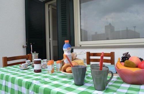 San Foca Apartamento | Apartment On The Beach With Air Conditioning And Terrace, Pets Allowed