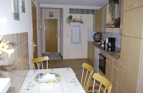 Schoenau am Koenigssee Casa | Apartment on the 1st floor. Only 10 minutes walk to the town center.