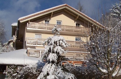 Zwiesel Apartamento | Casa de vacaciones con balcón al oeste.
