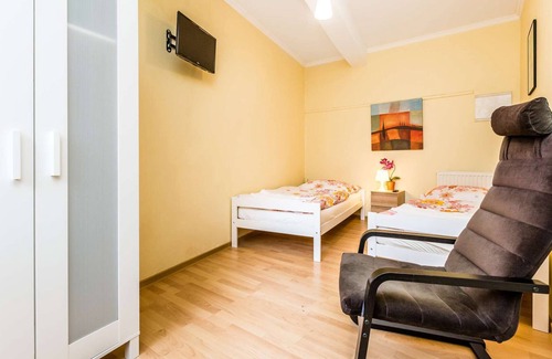 Muelheim Apartamento | Apartment on the ground floor (W3) - 2x bedrooms - 5 single beds