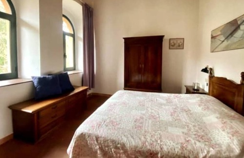 Pontremoli Apartamento | Apartment on the river in a historic village