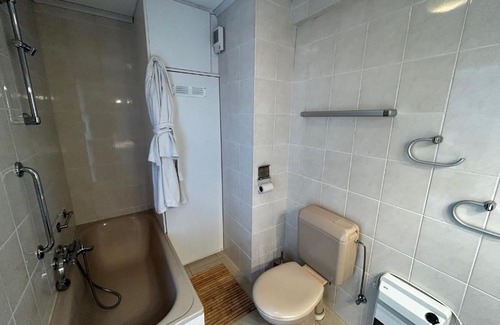 Mariakerke Apartamento | Apartment on the sea promenade 3 bedrooms, 2 bathrooms Nice views and a lot of space type26