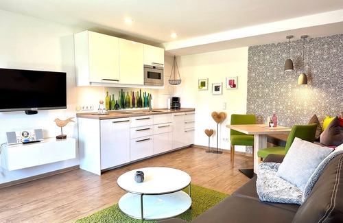 Obergrainau Apartamento | Apartamento 'One Bedroom -303' con vistas a la montaña, piscina compartida y Wi-Fi
