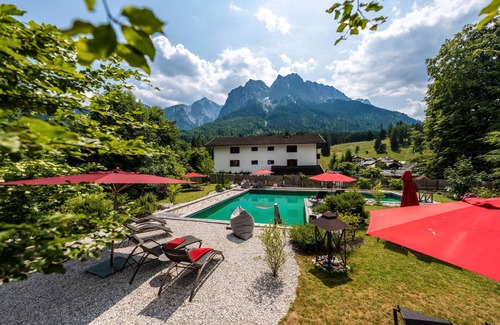 Obergrainau Apartamento | Apartamento 'One Bedroom -303' con vistas a la montaña, piscina compartida y Wi-Fi