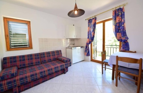 Stankovici Apartamento | Apartamento Orebić by Interhome