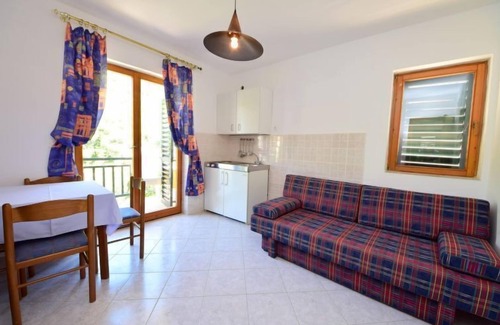 Stankovici Apartamento | Apartamento Orebić by Interhome