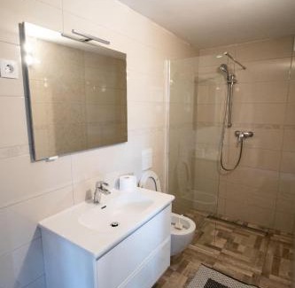 Trzic Apartamento | Apartment Organic Farm Hvadnik