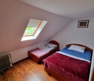 Trzic Apartamento | Apartment Organic Farm Hvadnik
