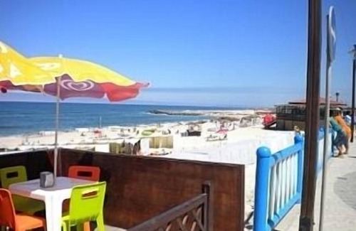Vieira de Leiria Apartamento | Apartamento sobre la playa y Marginal
