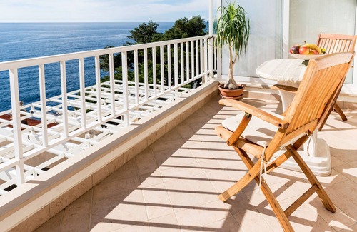 Gorica Apartamento | Apartment Paco - Three-Bedroom Apartment with Balcony and Sea View