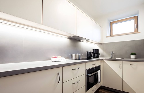 Plan Apartamento | Apartamento 'Panorama - Die Panoramasuite Lll' con vistas a la montaña, terraza compartida y Wi-Fi
