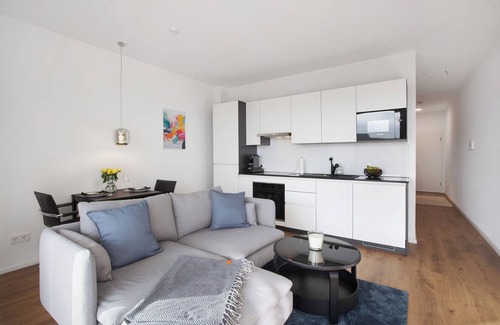 Loerrach Apartamento | Apartamento 'Panoramablick' con vistas a la montaña, terraza privada y Wi-Fi