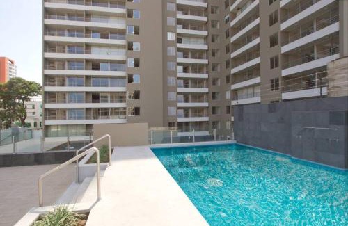 Lince Apartamento | Apartment Panoramic View & Private, near to MIRAFLORES & REBAGLIATI HOSPITAL! Pool, gym, children's room and private park,