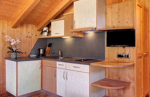 Pedraces Apartamento | Apartamento 'Paracia Pic Pec' con acceso a pistas de esquí, vistas a la montaña, balcón y Wi-Fi