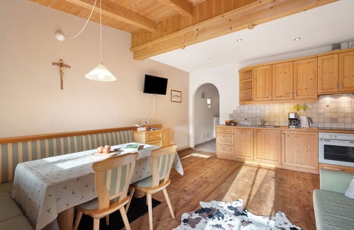 La Valle Apartamento | Apartamento 'Pares' con vistas a la montaña, jardín compartido y Wi-Fi
