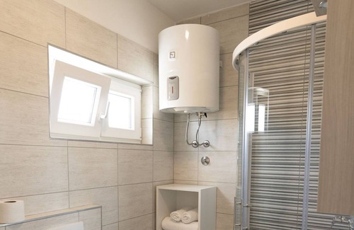 Sibenik Apartamento | Apartment Pave and Ema apartman (95901-A1) - Konjevrate
