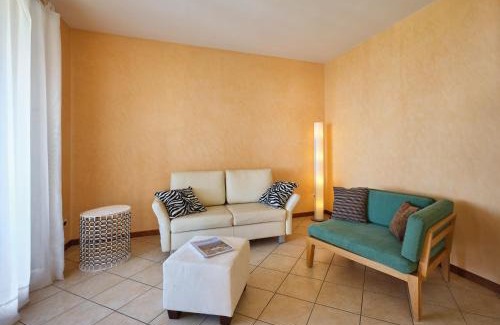 Calmasino Apartamento | APARTMENT PERLA DEL GARDA - Regarda Travel