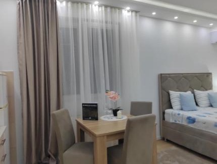 Central Serbia Apartamento | Apartment "PERLA LUX" 4 STARS by Central park included FREE Wi-Fi & Parking & Kitchen & Washing mashine & Keyless code entry & Hidden terrace