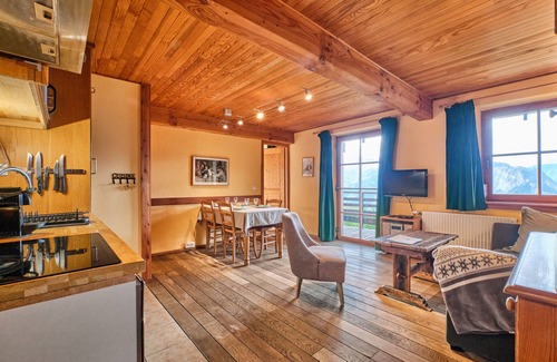 Villard-Reculas Apartamento | Apartamento 'Petit Prince' con vistas a la montaña, balcón y Wi-Fi
