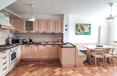 Bleggio Superiore Apartamento | Apartment Picchio Autunno by Interhome