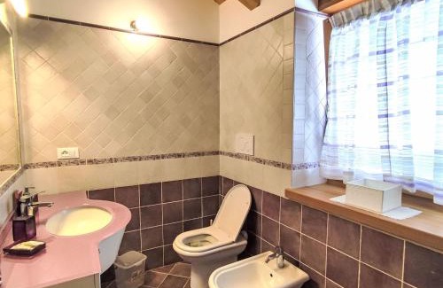 Bleggio Superiore Apartamento | Apartment Picchio Autunno by Interhome