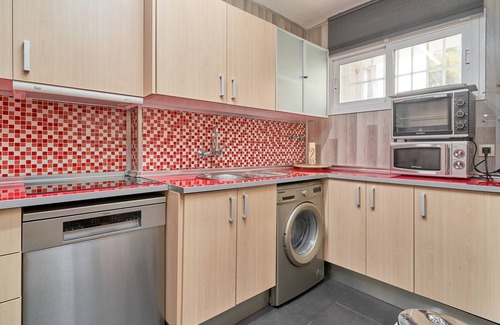 Almuñécar Apartamento | Apartamento "Piso El Paraiso Almuñécar" con vistas al mar, terraza y Wi-Fi