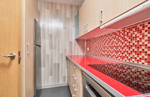 Almuñécar Apartamento | Apartamento "Piso El Paraiso Almuñécar" con vistas al mar, terraza y Wi-Fi