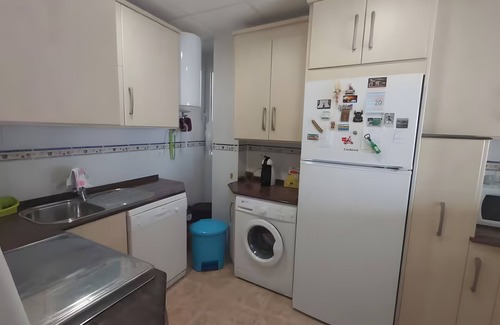 Aguilas Apartamento | Apartment 'Piso Frente Playa De La Colonia' with Sea View, Private Terrace and Wi-Fi