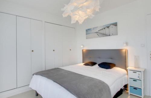 Dinard Apartamento | Apartment Port Blanc by Interhome