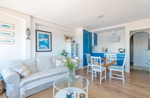 Coveta Fuma Apartamento | Apartamento 'Primera Linea De Playa' con vistas al mar, Wi-Fi y aire acondicionado