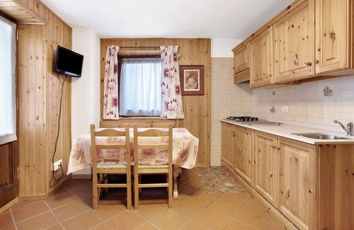 Gressan Apartamento | Apartamento 'Primo Piano Cuis 1' con terraza compartida, jardín compartido y Wi-Fi