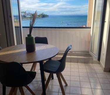 Privlaka Apartamento | Apartment Privlaka direkt am Strand mit Klima und neuem Badezimmer Haustiere sind willkommen