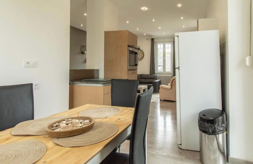 Alby-sur-Cheran Apartamento | Apartamento 'Proche D'annecy' con jardín privado, balcón y Wi-Fi