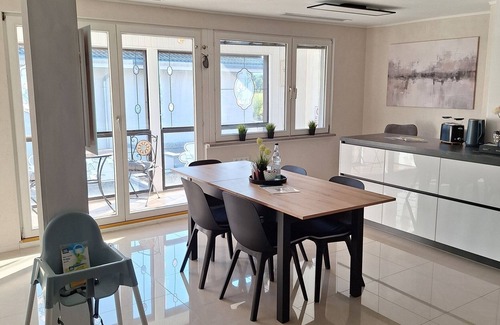 Laufenburg Apartamento | Apartamento 'Pure Vista' con vistas a la Selva Negra, terraza privada y WLAN