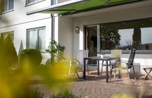 Kappelrodeck Apartamento | Apartamento 'Pusteblume' con terraza privada y Wi-Fi