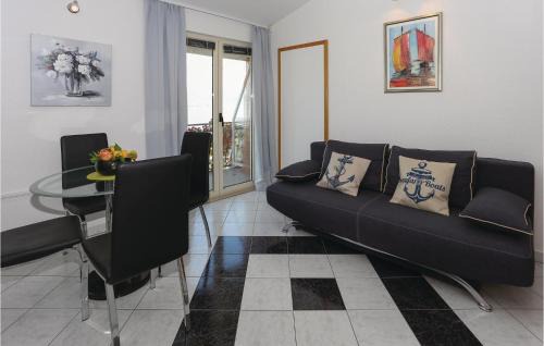 Arbanija Apartamento | Apartment Put Vlaka I