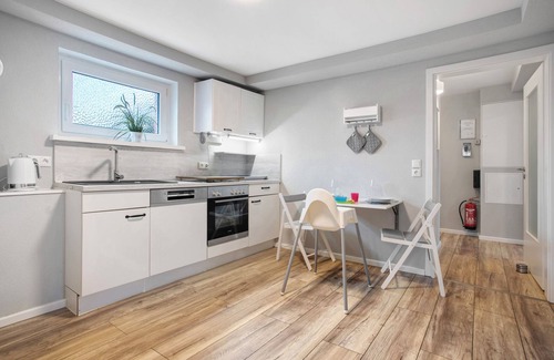 Schaprode Apartamento | Apartamento 'Rügenferienhaus Gartenwohnung' con terraza compartida y Wi-Fi