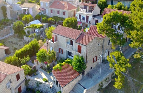 Bol Apartamento | Apartment Račić