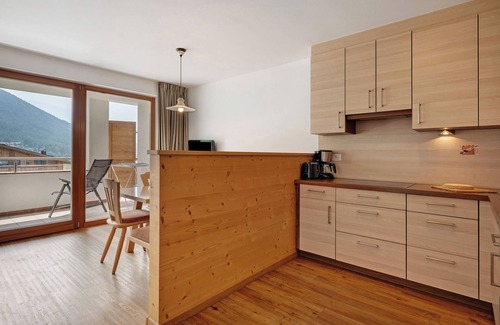 Siusi Apartamento | Apartamento 'Residence Nussbaumer Apt B' con vistas a la montaña, piscina compartida y Wi-Fi
